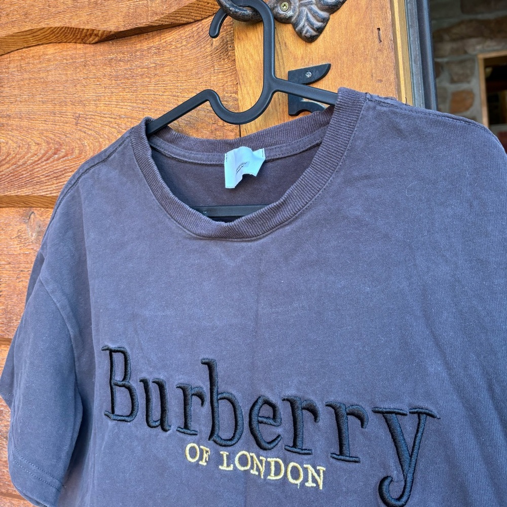 Burberry t-shirt